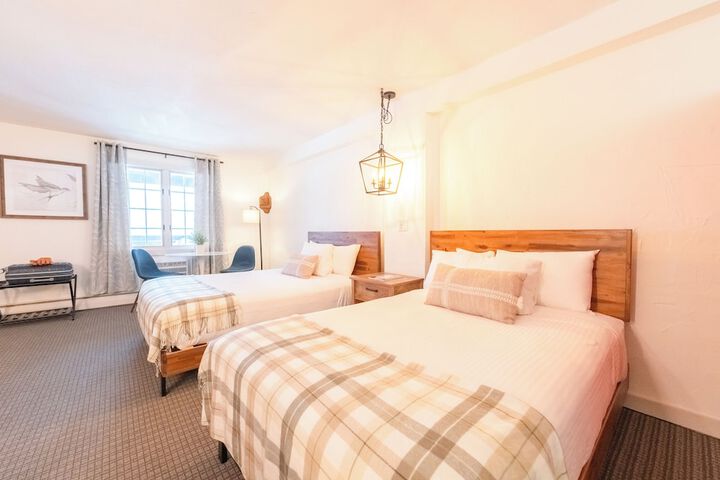 Quadruple Superior Queen Bed (12 of 21)