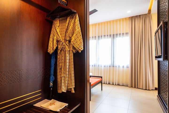 Room 20 of 138
