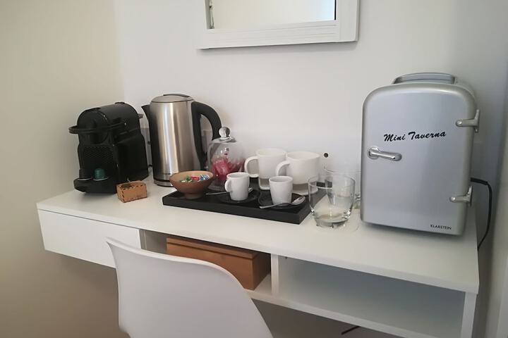 Breakfast/Coffee Service 5 of 8
