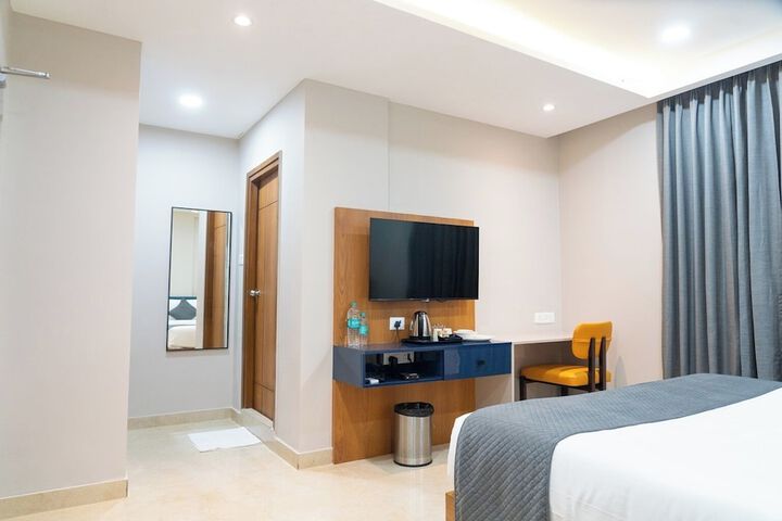 Room 7 of 35