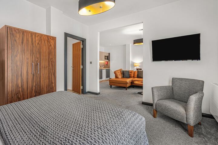 Room 48 of 106