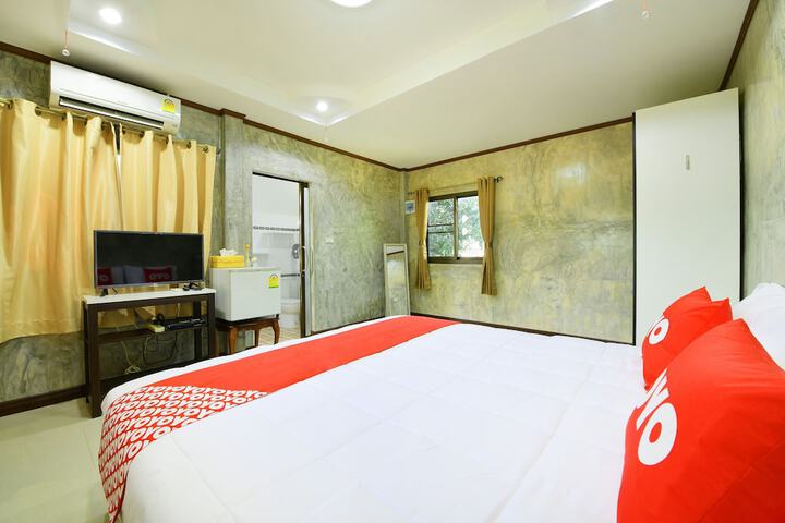 Room 32 of 34