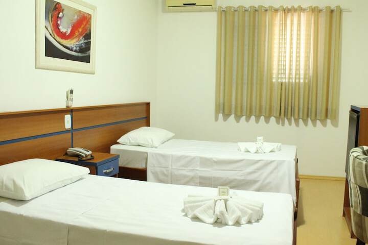 Room 6 of 75