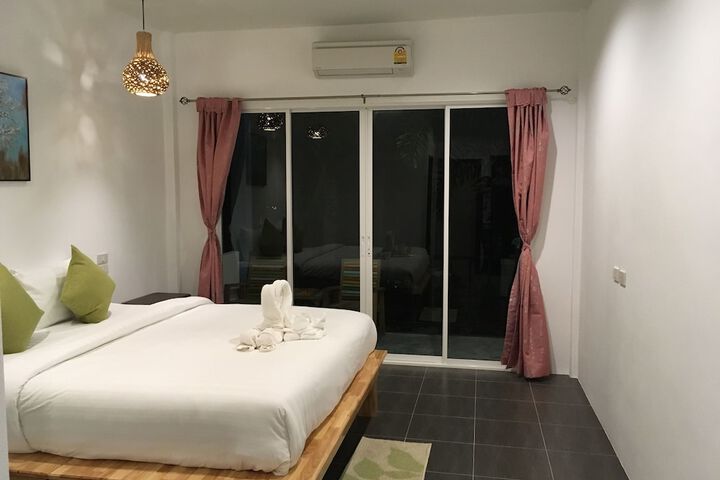 Room 13 of 50