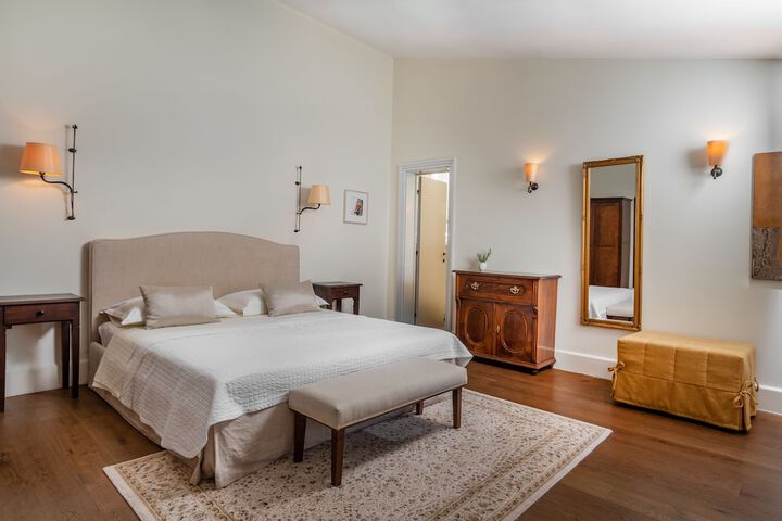 Room 40 of 219