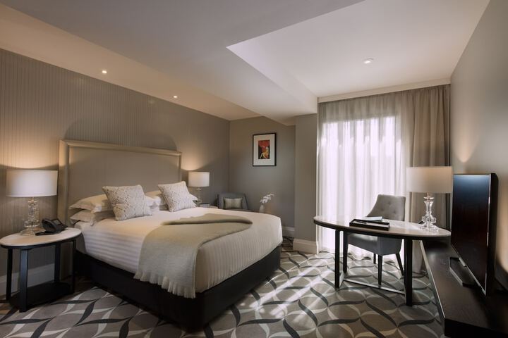 Room 17 of 40