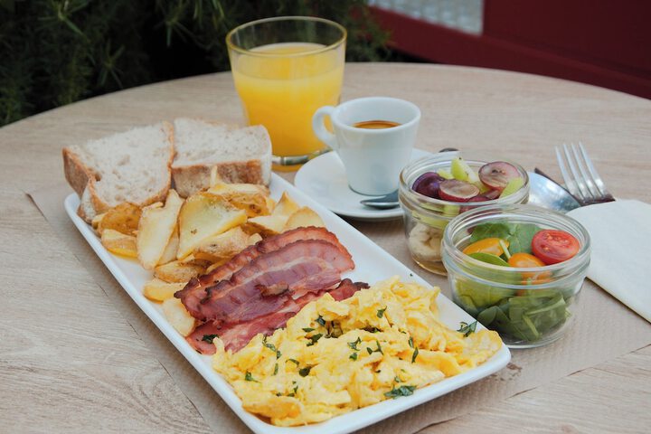 Breakfast/Coffee Service 40 of 62
