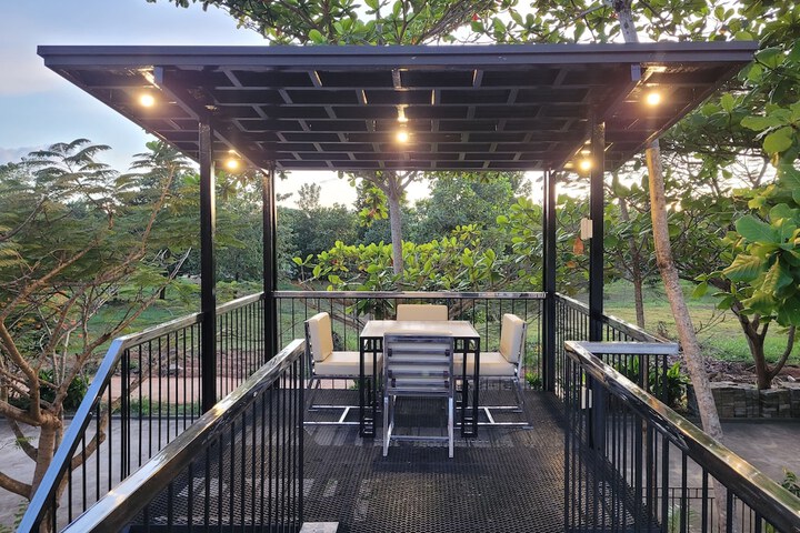 Terrace/Patio 33 of 112
