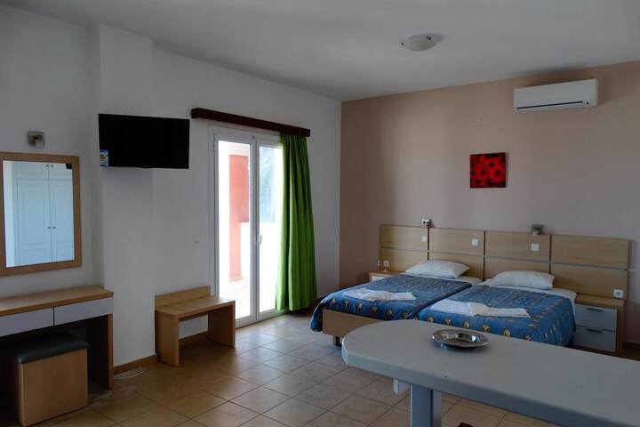 Room 10 of 57