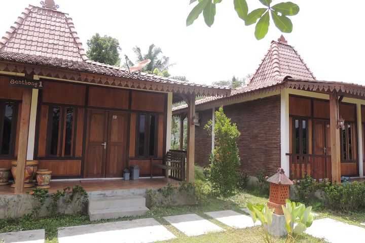 Balkondes Karanganyar (Pottery Academy)