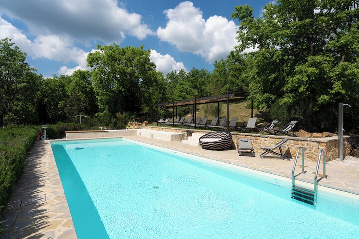 Pool 23 of 43