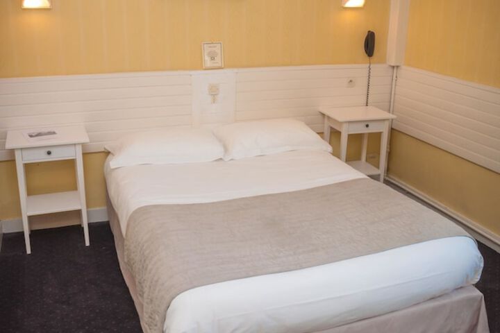 Room 5 of 46