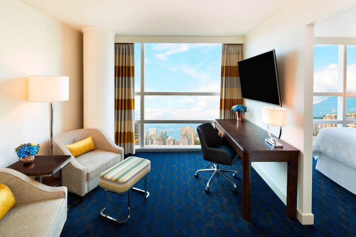 Room 9 of 101