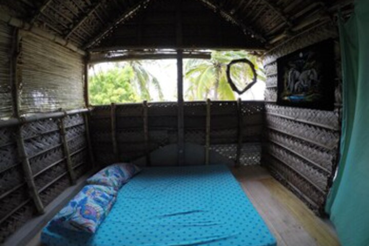 Room 11 of 14