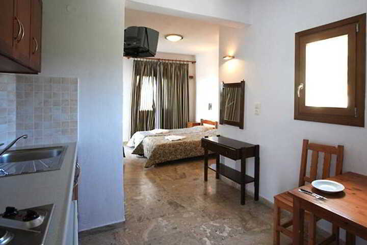 Room 11 of 29