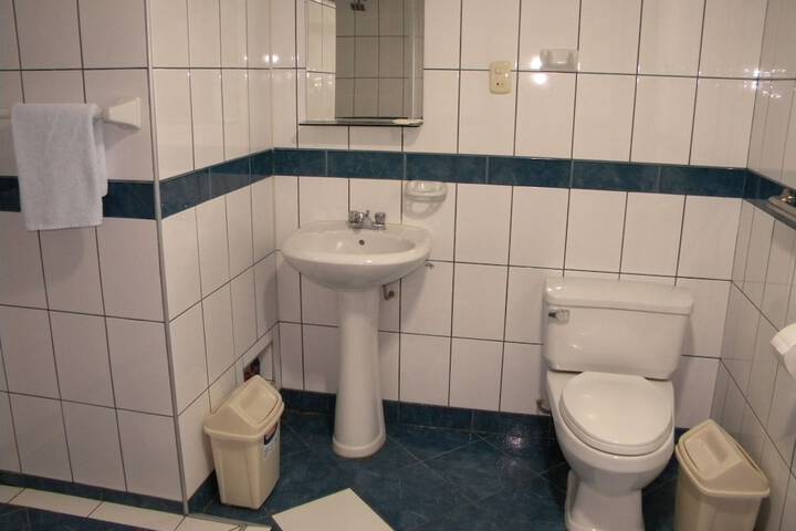 Room 35 of 74