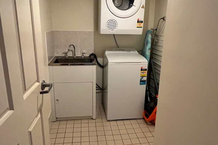 Room 13 of 112