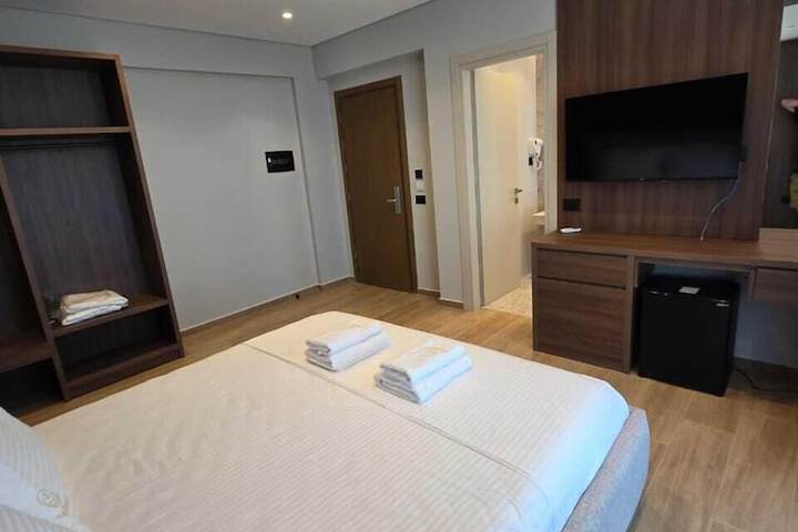 Room 50 of 77