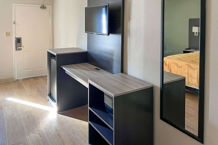 2 Double Beds (5 of 13)