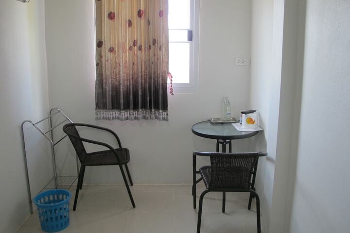 Room 19 of 38