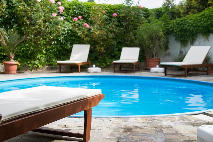 Pool 58 of 96