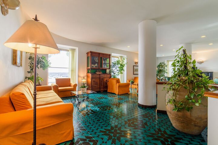 Lobby Photos
