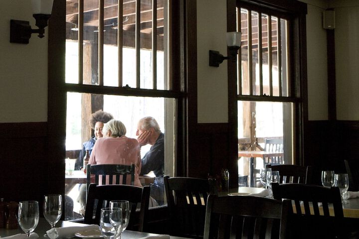 Dining 121 of 192