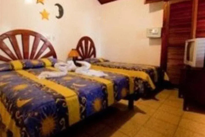 Room 4 of 10