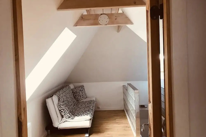 Room 5 of 21