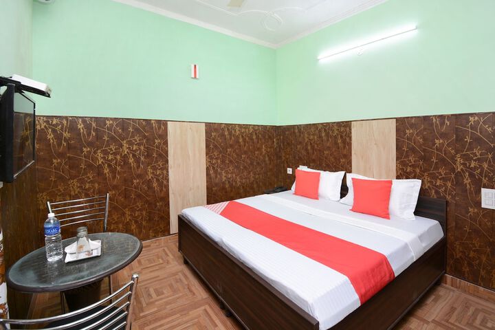 Room 20 of 36