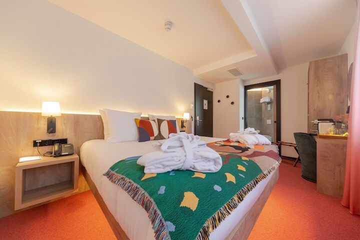 Room 4 of 45