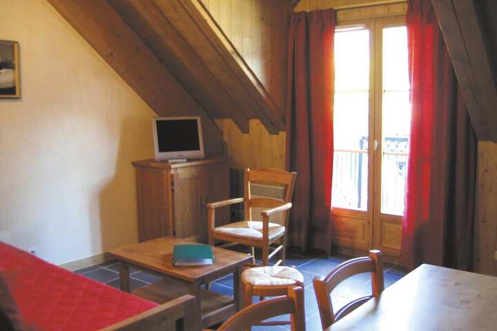 Room 18 of 43