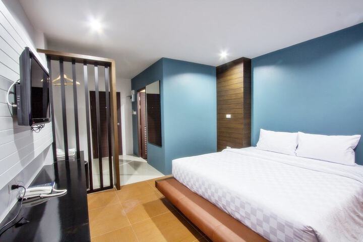 Room 19 of 50