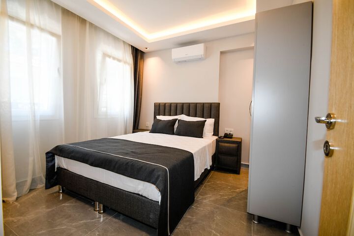 Room 13 of 43