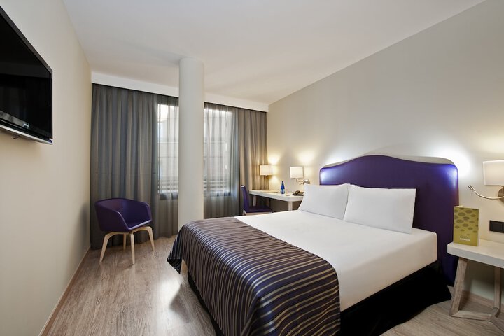 Room 21 of 66