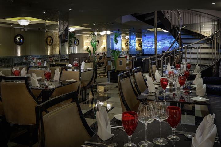 Dining 75 of 130