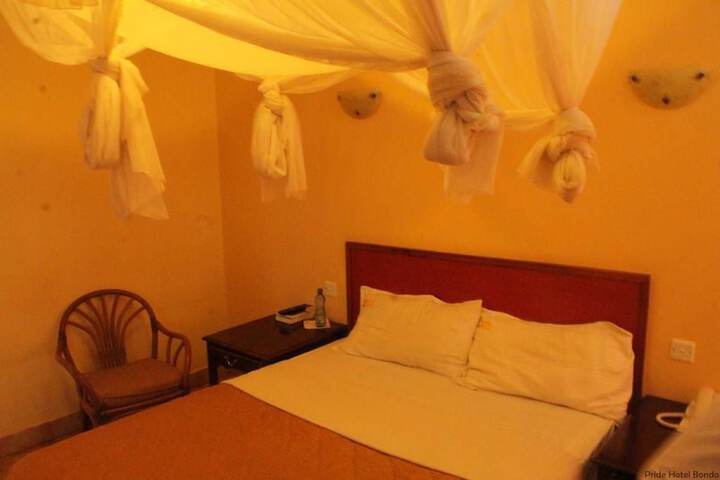Room 9 of 39