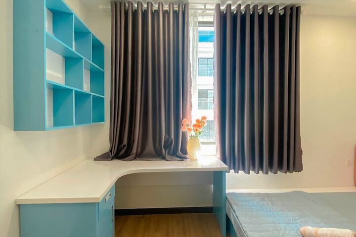 Room 2 of 44