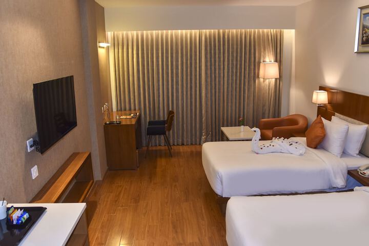Room 13 of 150