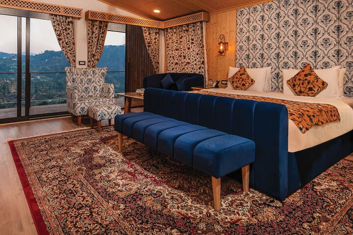 Room 28 of 82