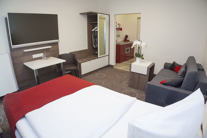 Room 9 of 52