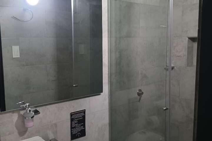 Room 13 of 21