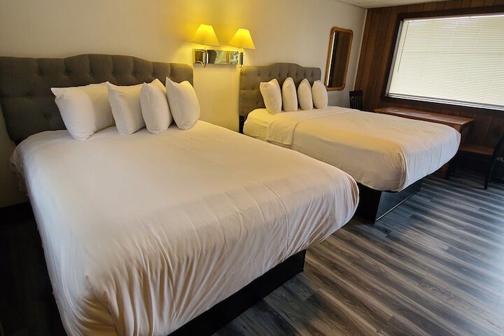 Room 10 of 63