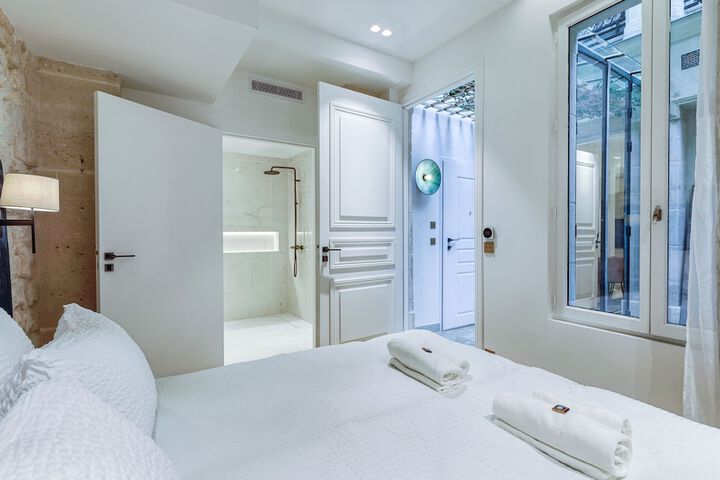 Room 12 of 79