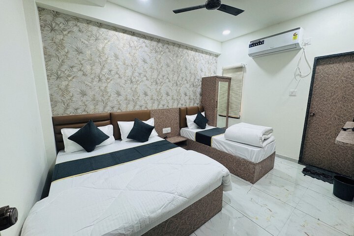 Room 4 of 21