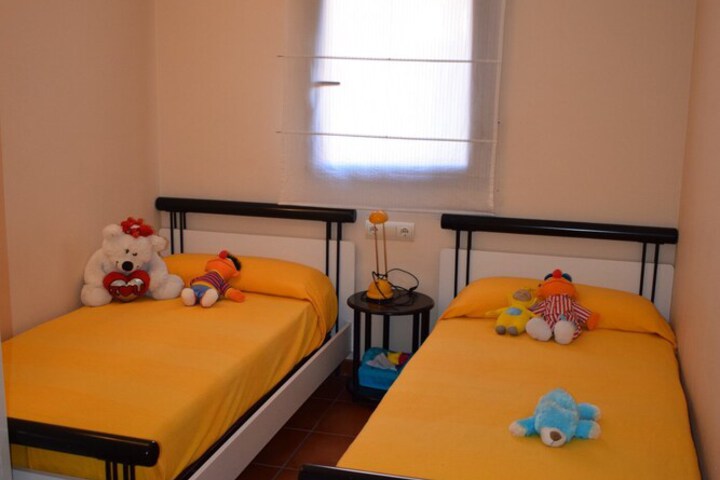 Room 5 of 18