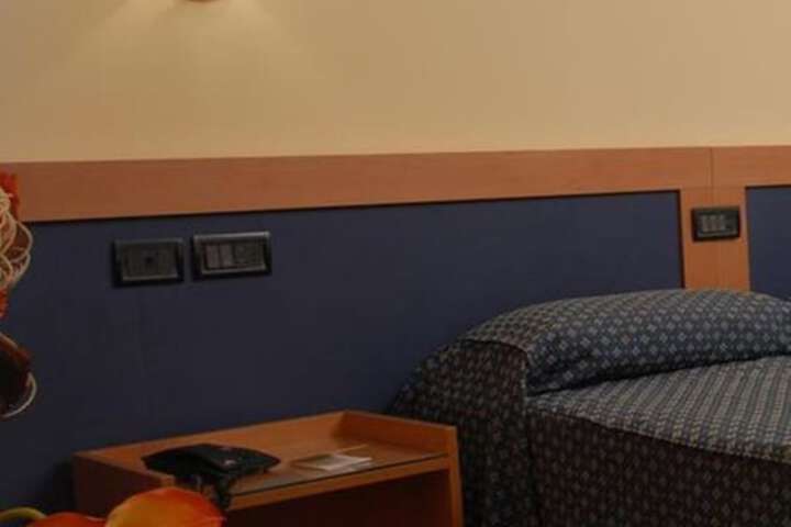 Room 28 of 58