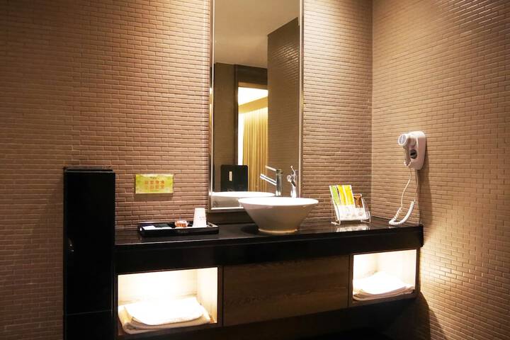 Room 14 of 55