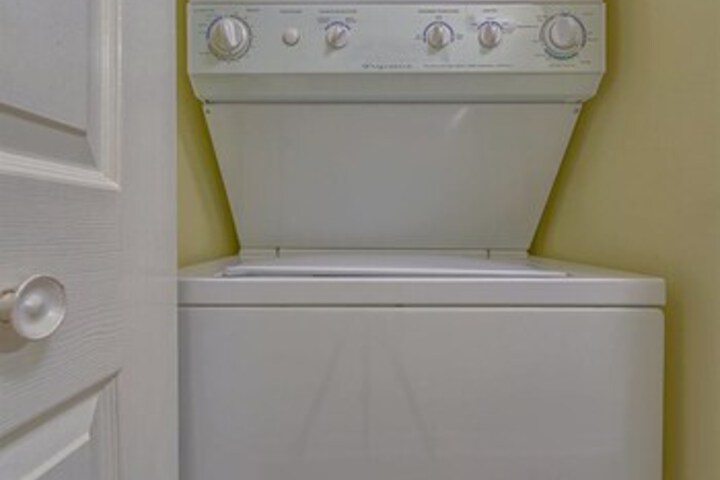 Laundry 16 of 45
