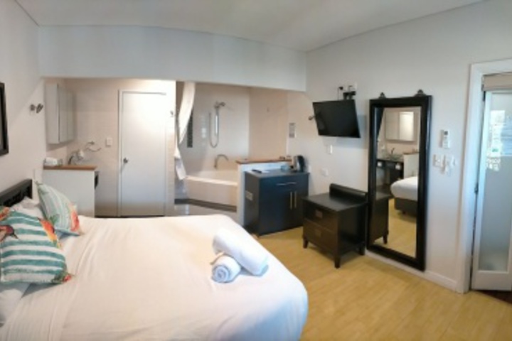 Room 359 of 420